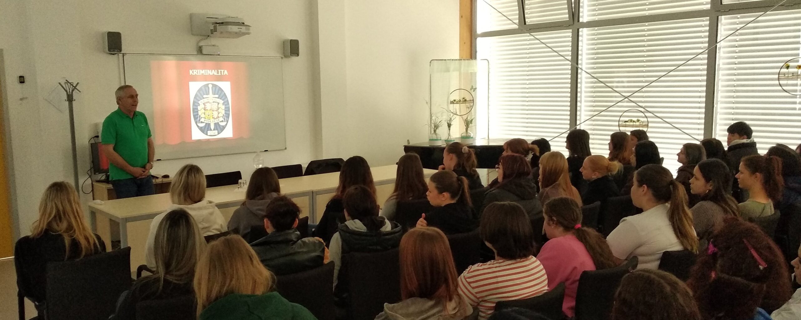 Přednáška Policie ČR na téma trestní odpovědnost dětí a mládeže - pluk. Lottes